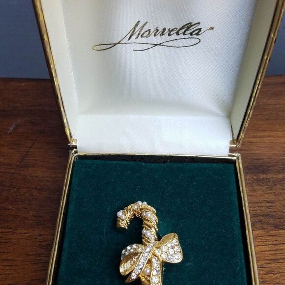 Mid Century Modern Vintage Candy Cane with Crystals and Faux Pearls Brooch Pin - Picture 4 of 5